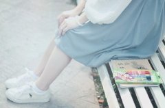 腿部白癜风白斑患病原因是什么