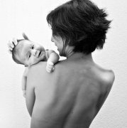 女性哺乳期还能不能治疗白癜风